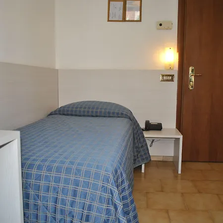 Auto Park Hotel-2